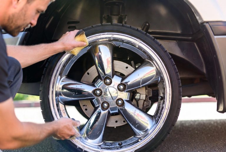 How to Clean Chrome Rims